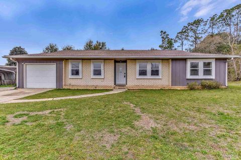 4610 Tradewinds Cir Pensacola FL 32514