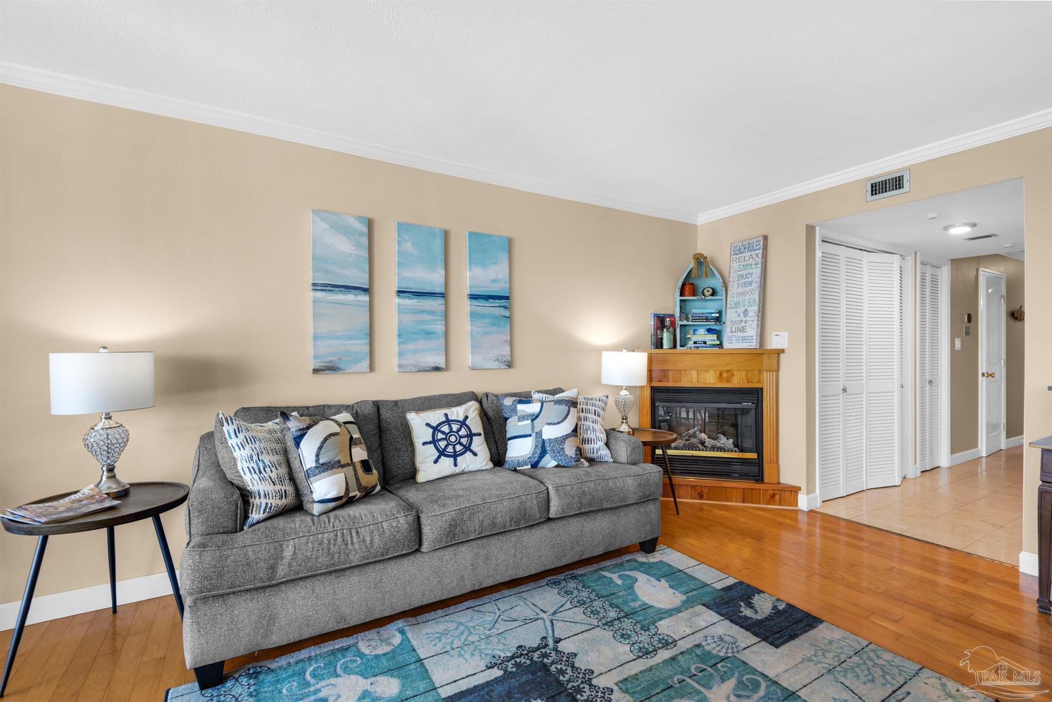 900 Ft Pickens Rd 1053