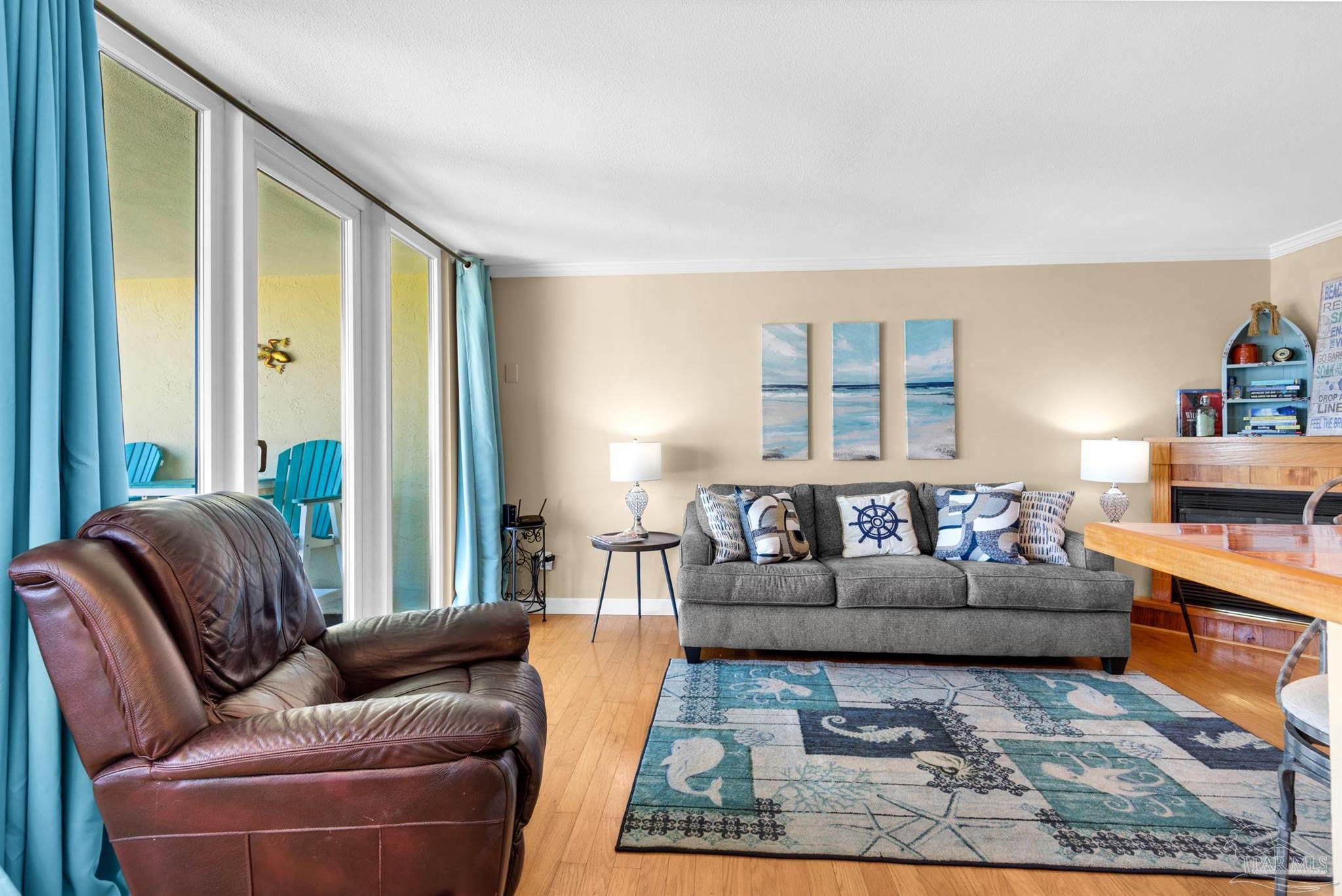 900 Ft Pickens Rd 1053