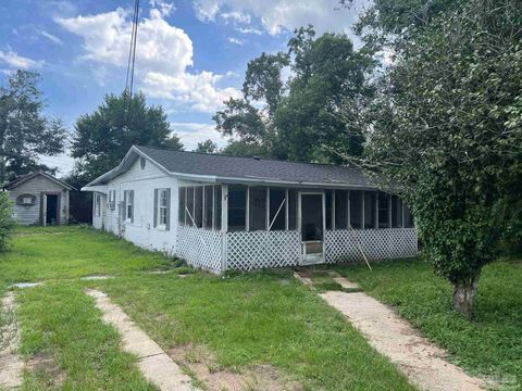 3703 W Theresa St Pensacola FL 32505