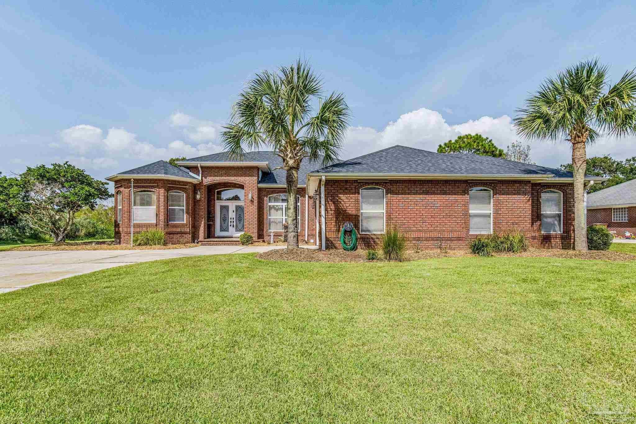Photo 1 of 49 — 7174 Brinkley St, Navarre, FL 32566