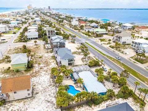 A home in Pensacola Beach