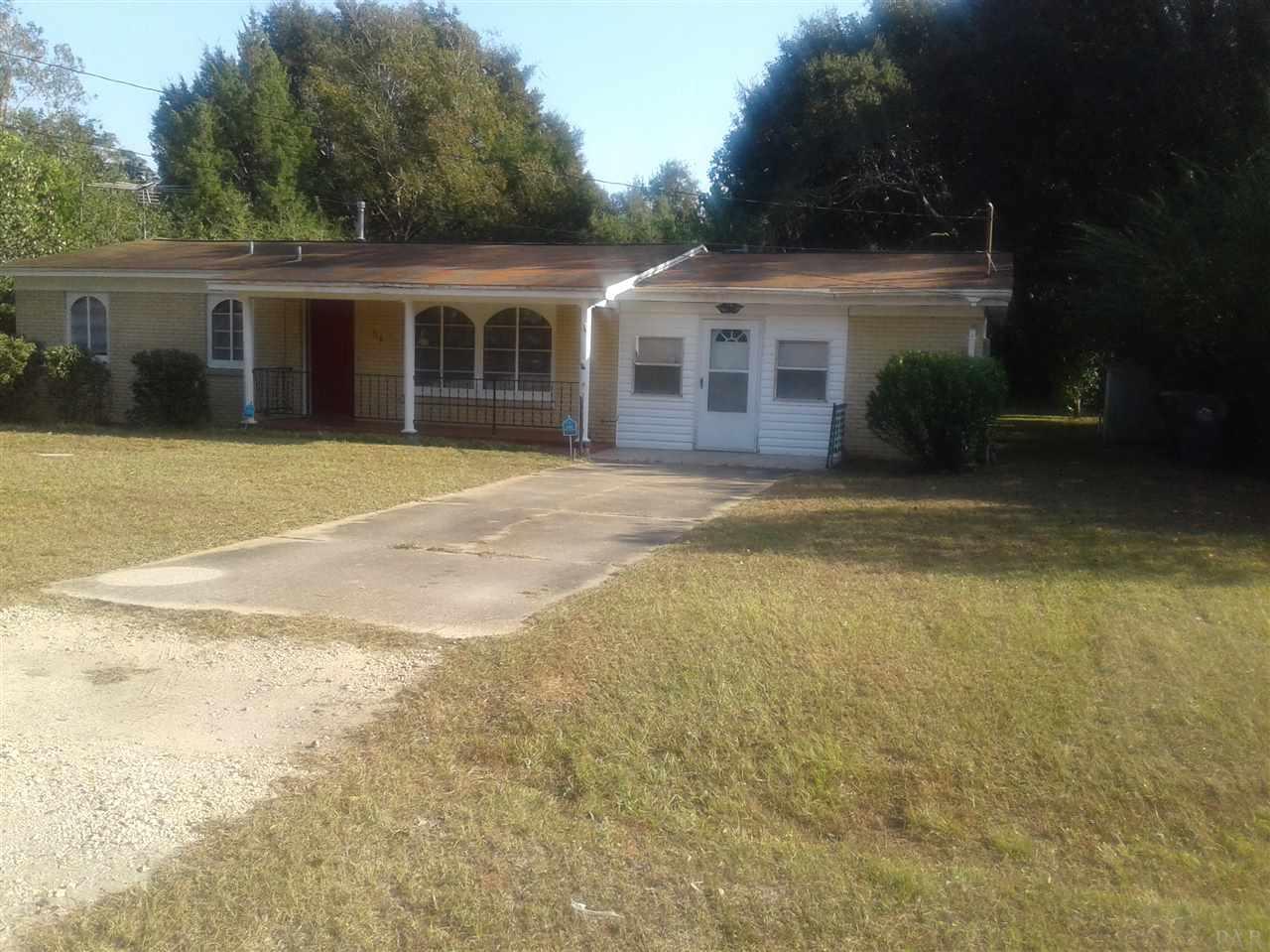 Photo 1 of 24 — 119 Majors Rd, Pensacola, FL 32503