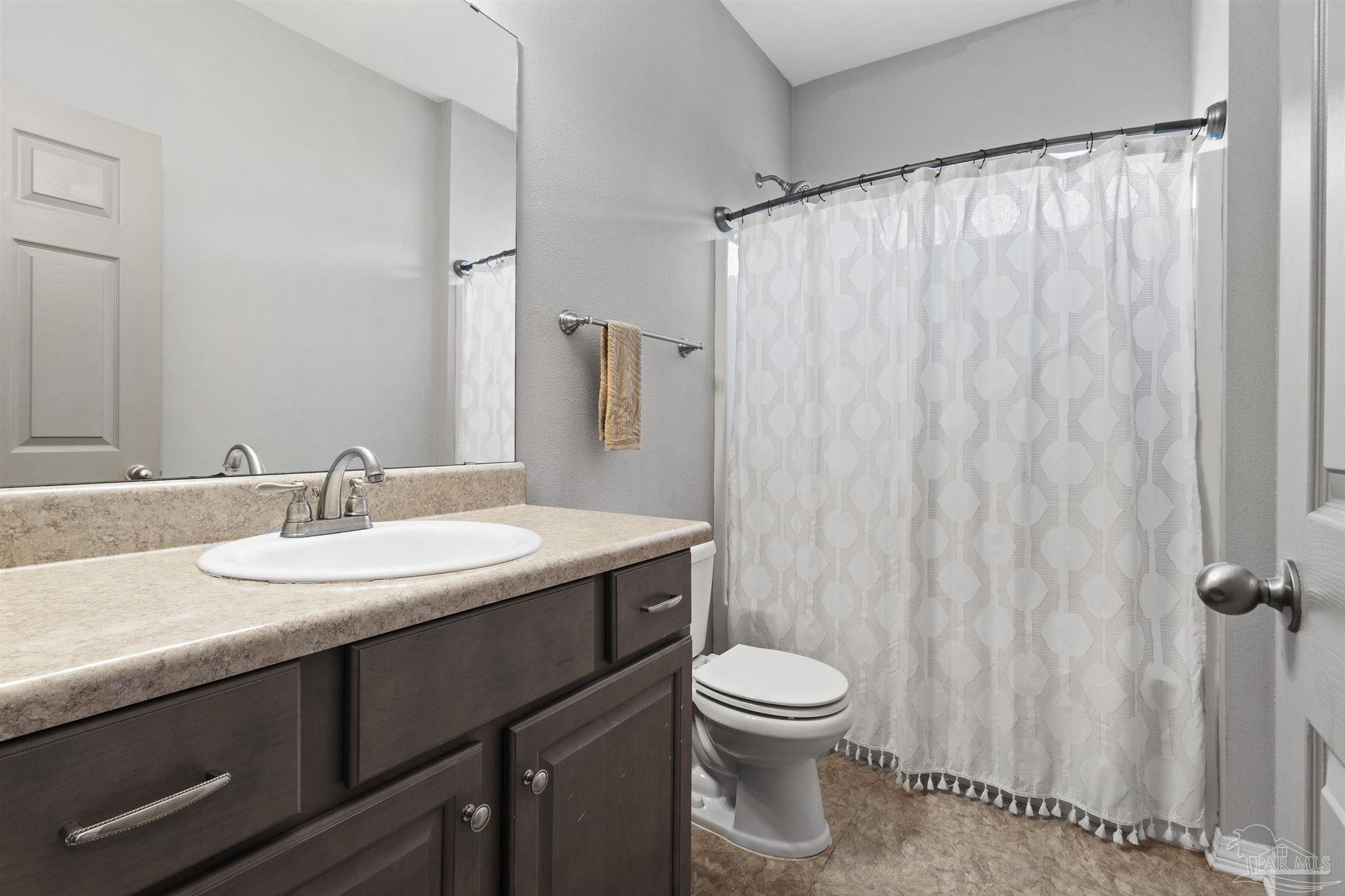 Cantonment, Florida 32533, United States, 4 Bedrooms Bedrooms, ,2 BathroomsBathrooms,Residential,Contingent,102402