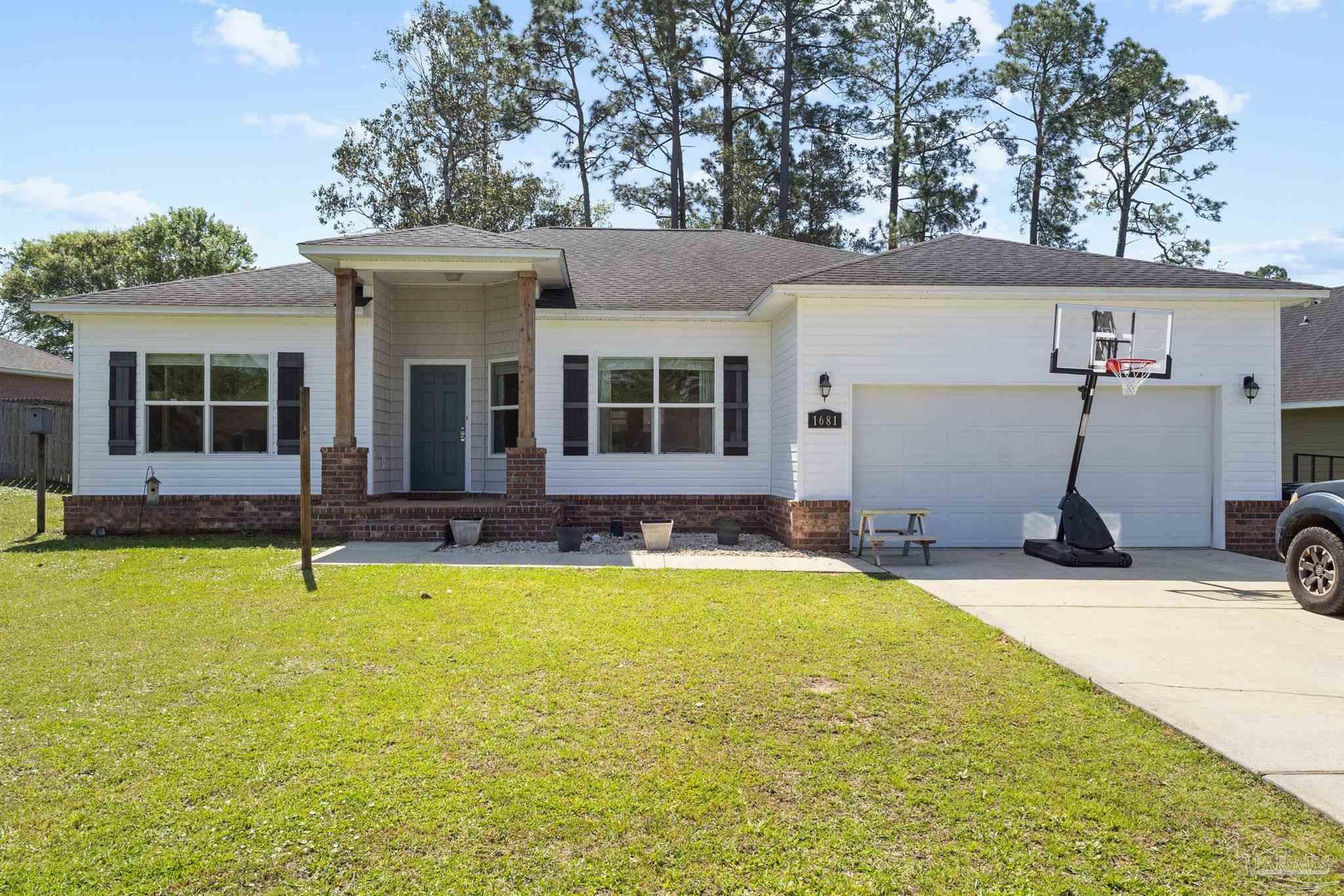Cantonment, Florida 32533, United States, 4 Bedrooms Bedrooms, ,2 BathroomsBathrooms,Residential,Contingent,102402