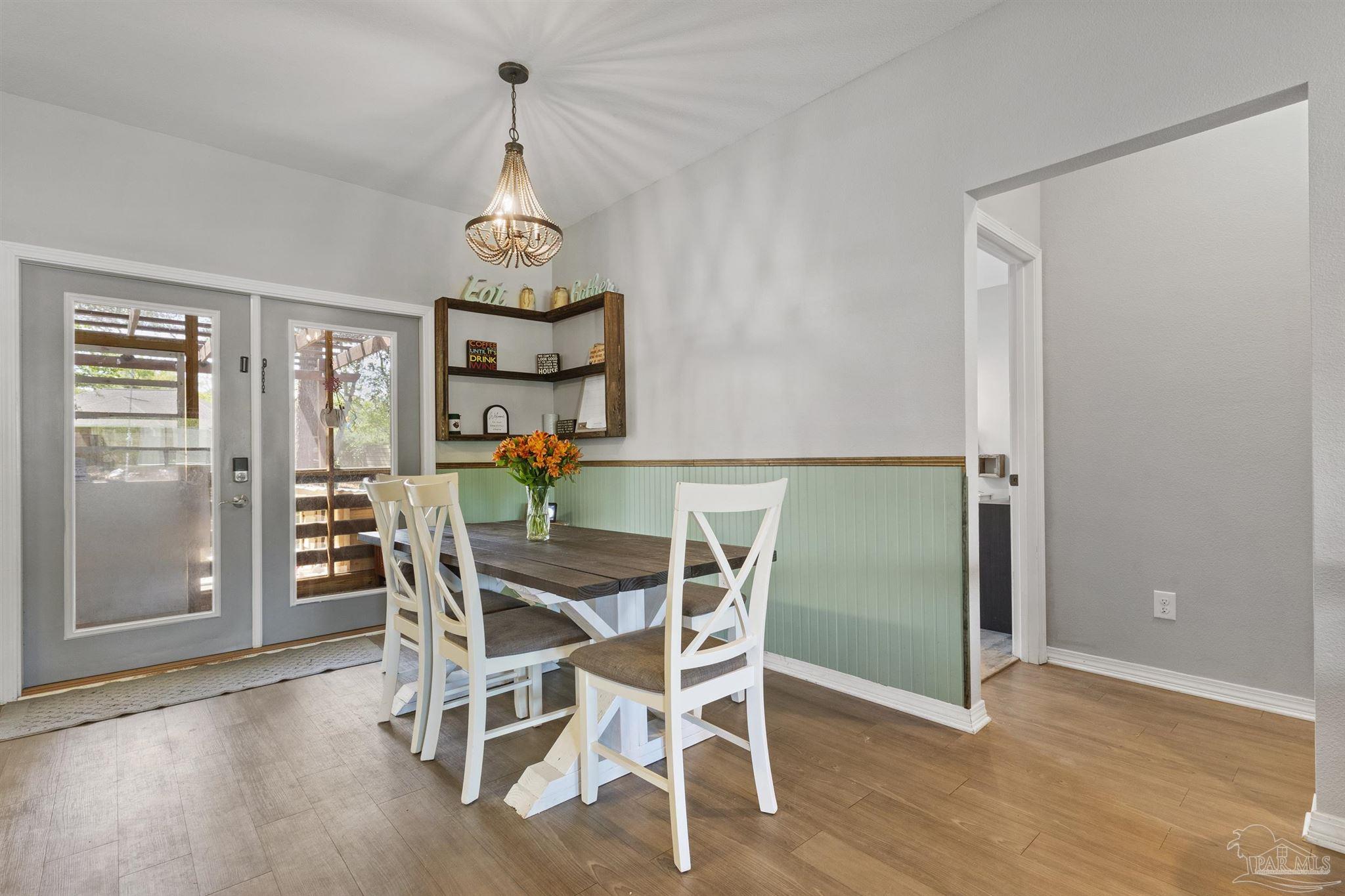 Cantonment, Florida 32533, United States, 4 Bedrooms Bedrooms, ,2 BathroomsBathrooms,Residential,Contingent,102402