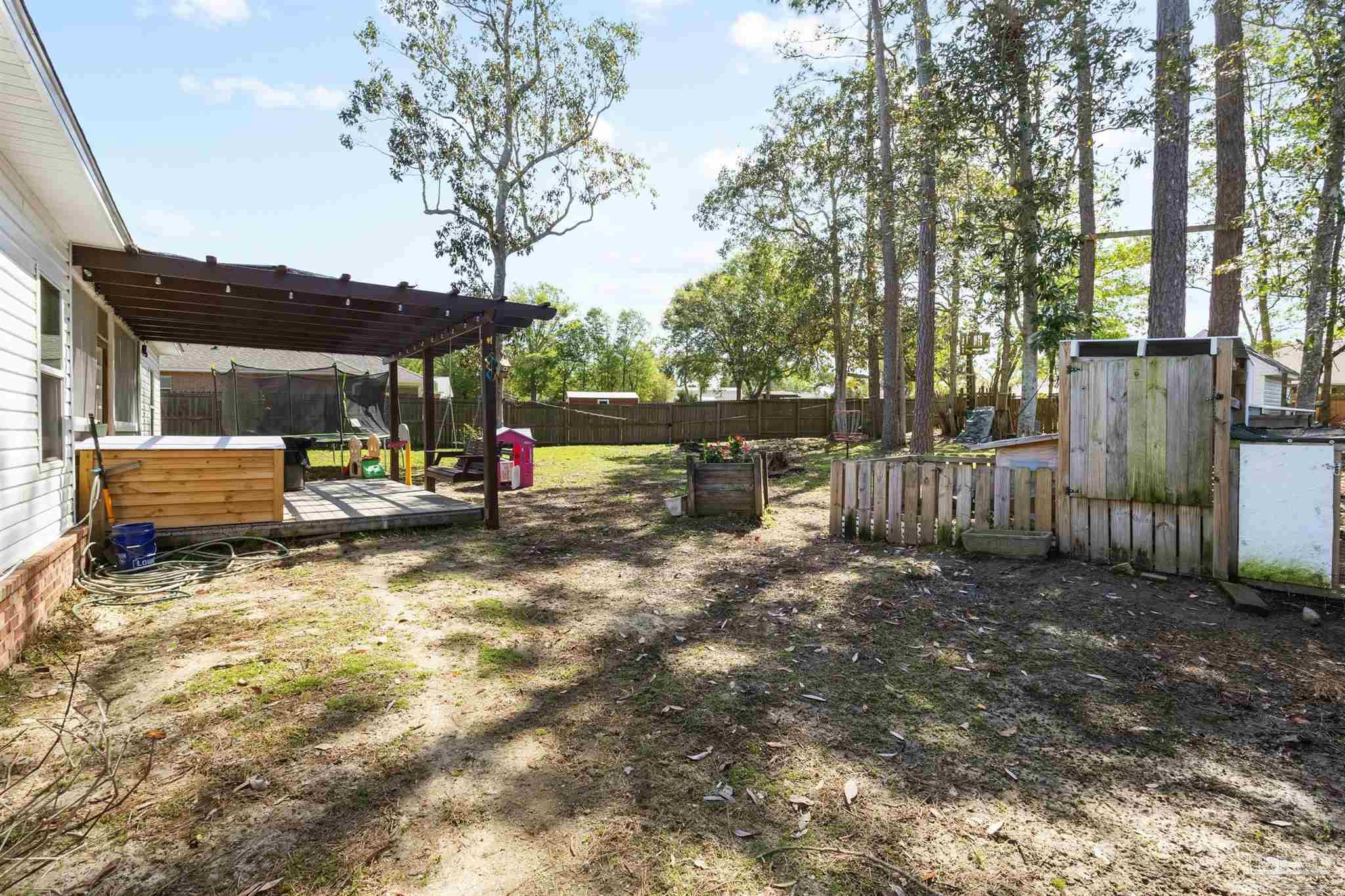 Cantonment, Florida 32533, United States, 4 Bedrooms Bedrooms, ,2 BathroomsBathrooms,Residential,Contingent,102402