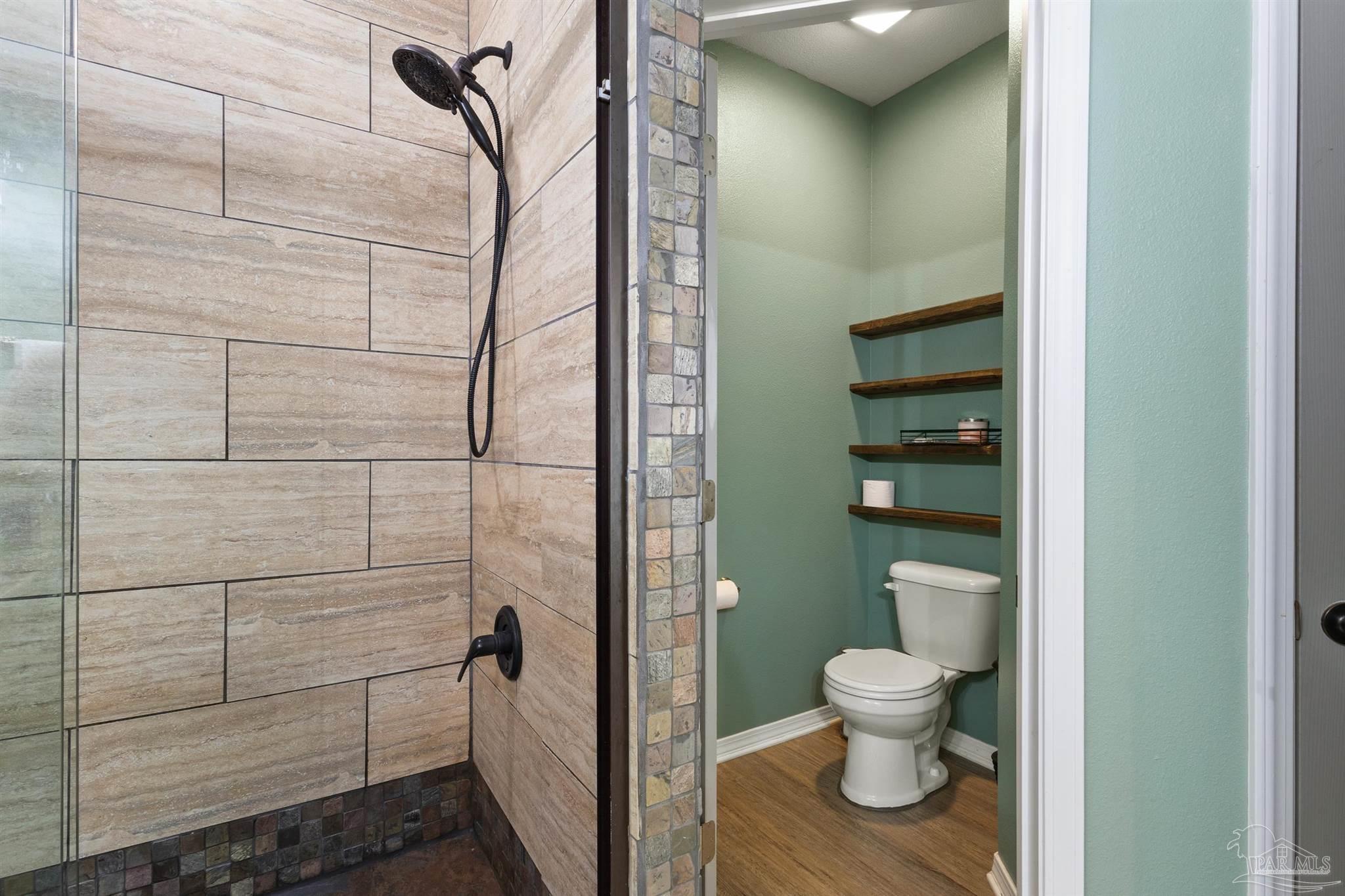 Cantonment, Florida 32533, United States, 4 Bedrooms Bedrooms, ,2 BathroomsBathrooms,Residential,Contingent,102402