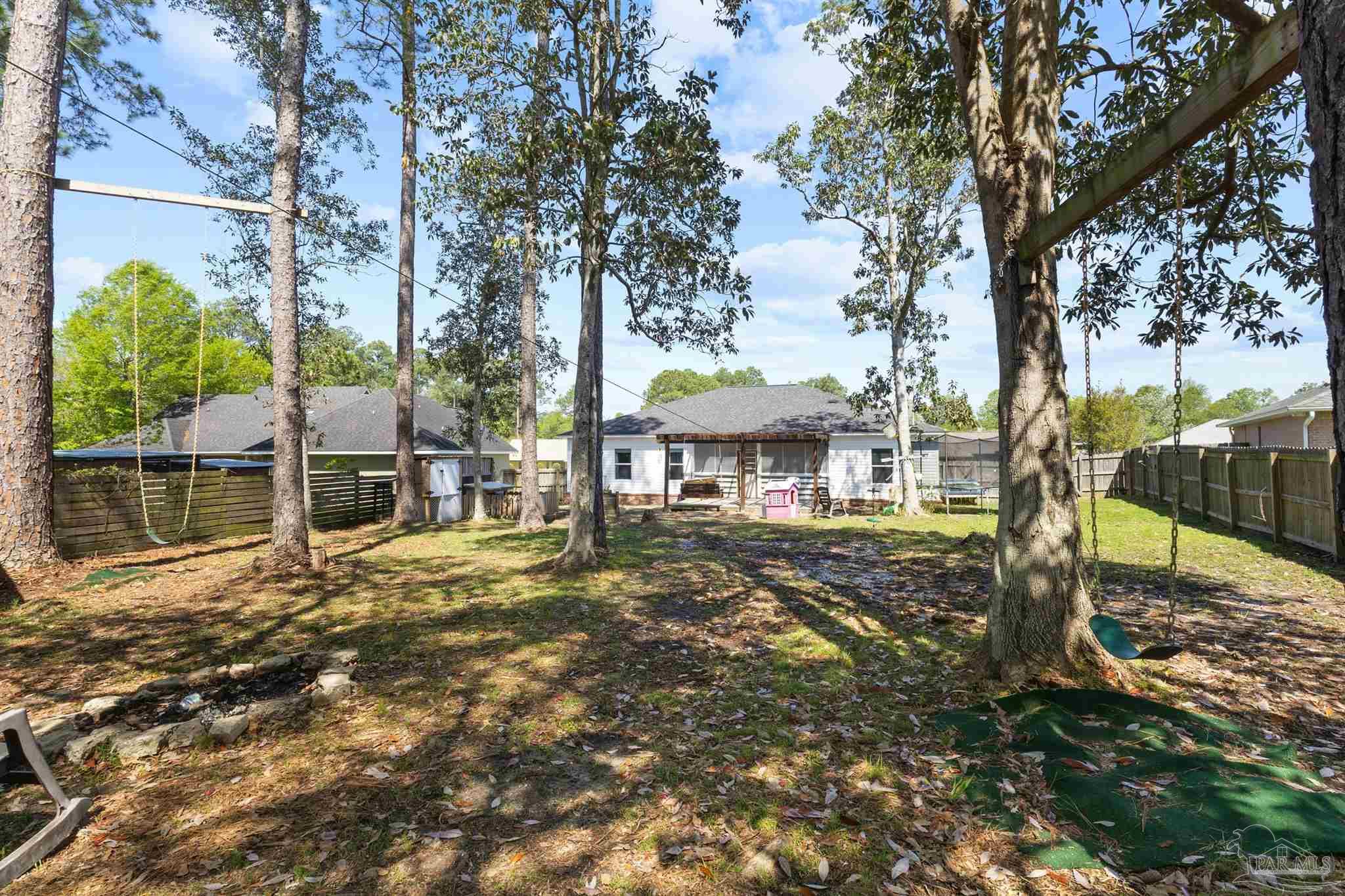 Cantonment, Florida 32533, United States, 4 Bedrooms Bedrooms, ,2 BathroomsBathrooms,Residential,Contingent,102402