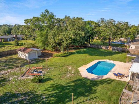 A home in Gulf Breeze