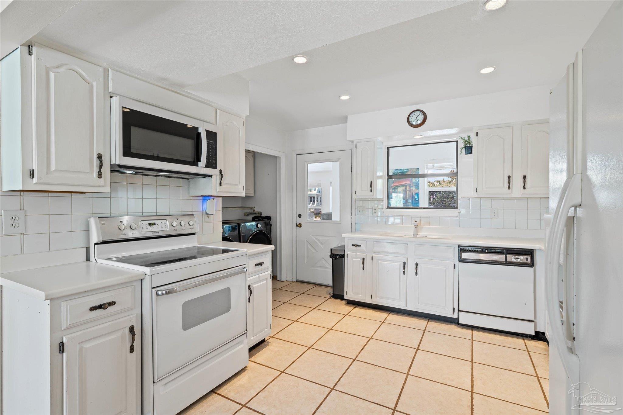 33129 River Rd