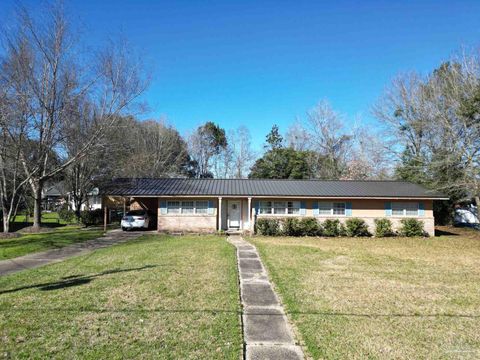 A home in Atmore