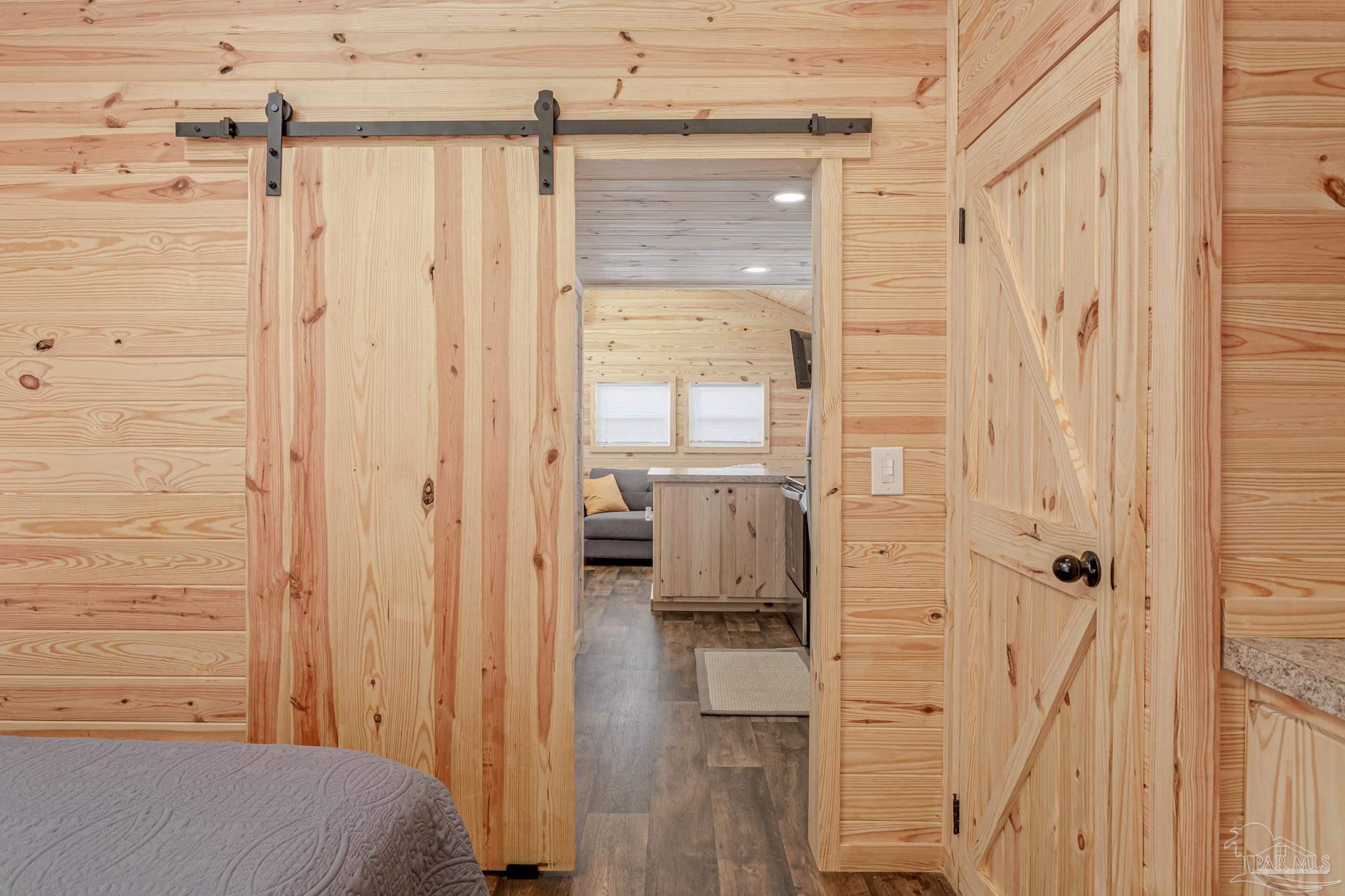 Pensacola, Florida 32526, United States, 1 Bedroom Bedrooms, ,1 BathroomBathrooms,Residential,Active,244732