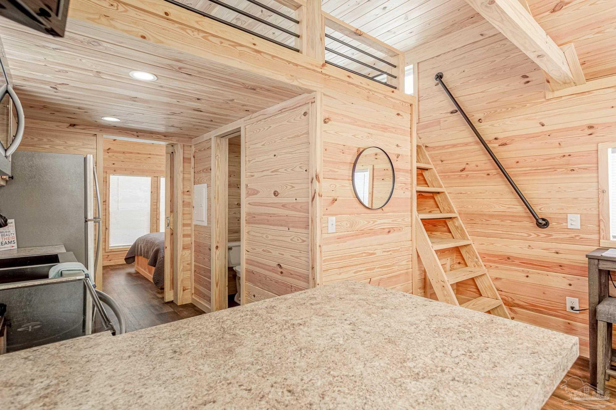 Pensacola, Florida 32526, United States, 1 Bedroom Bedrooms, ,1 BathroomBathrooms,Residential,Active,244732