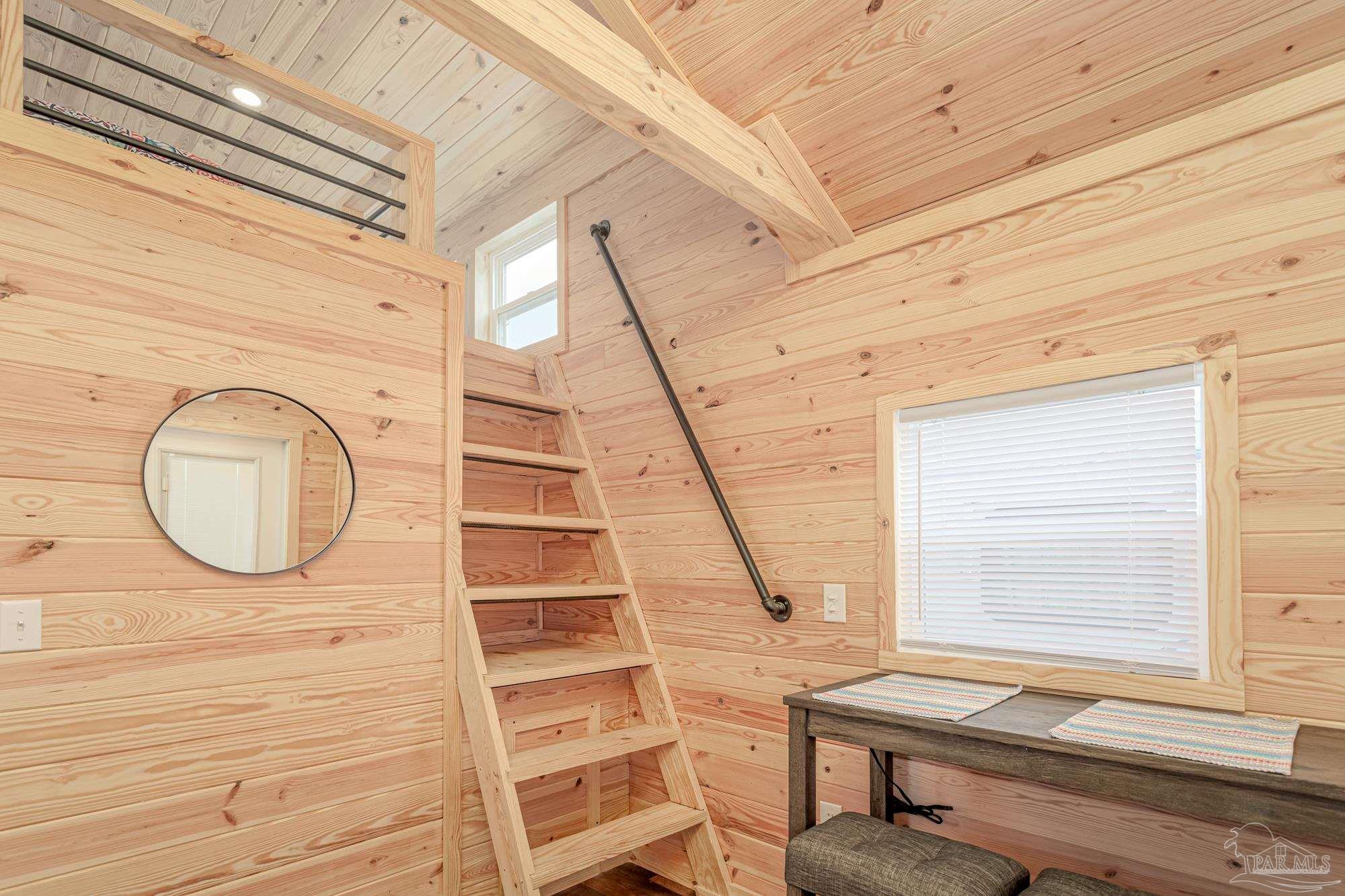 Pensacola, Florida 32526, United States, 1 Bedroom Bedrooms, ,1 BathroomBathrooms,Residential,Active,244732