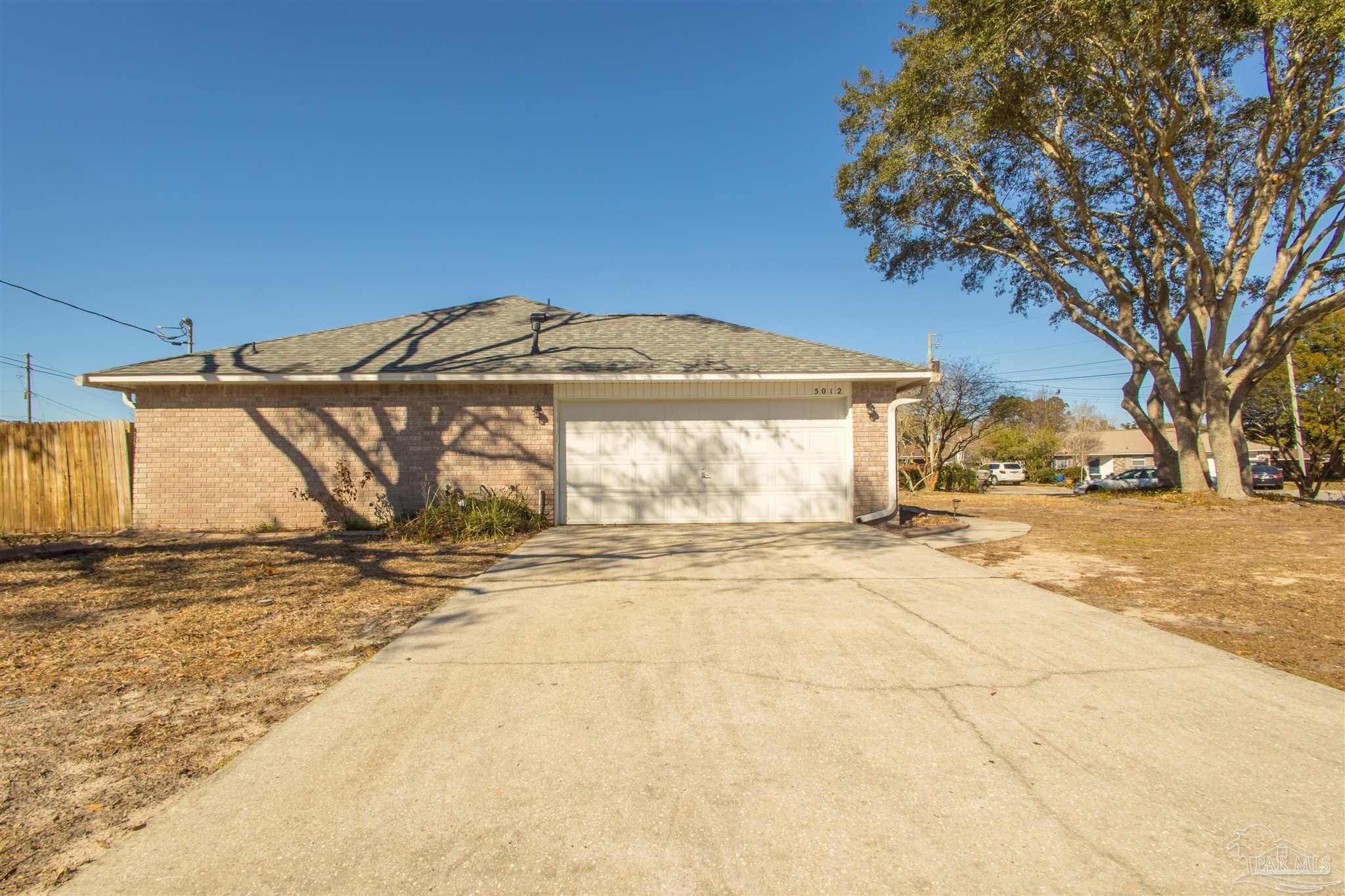 5012 Cassia Dr