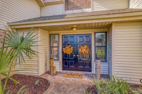 A home in Gulf Breeze