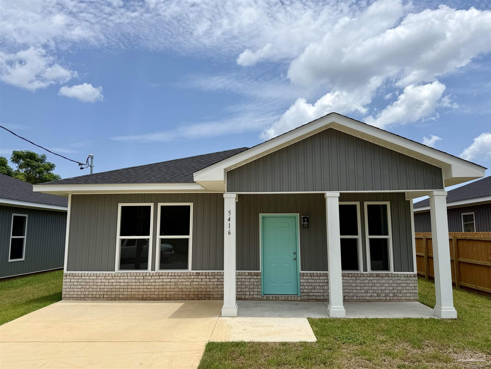 Photo 1 of 22 — 5416 Kee Memorial Dr, Pensacola, FL 32507