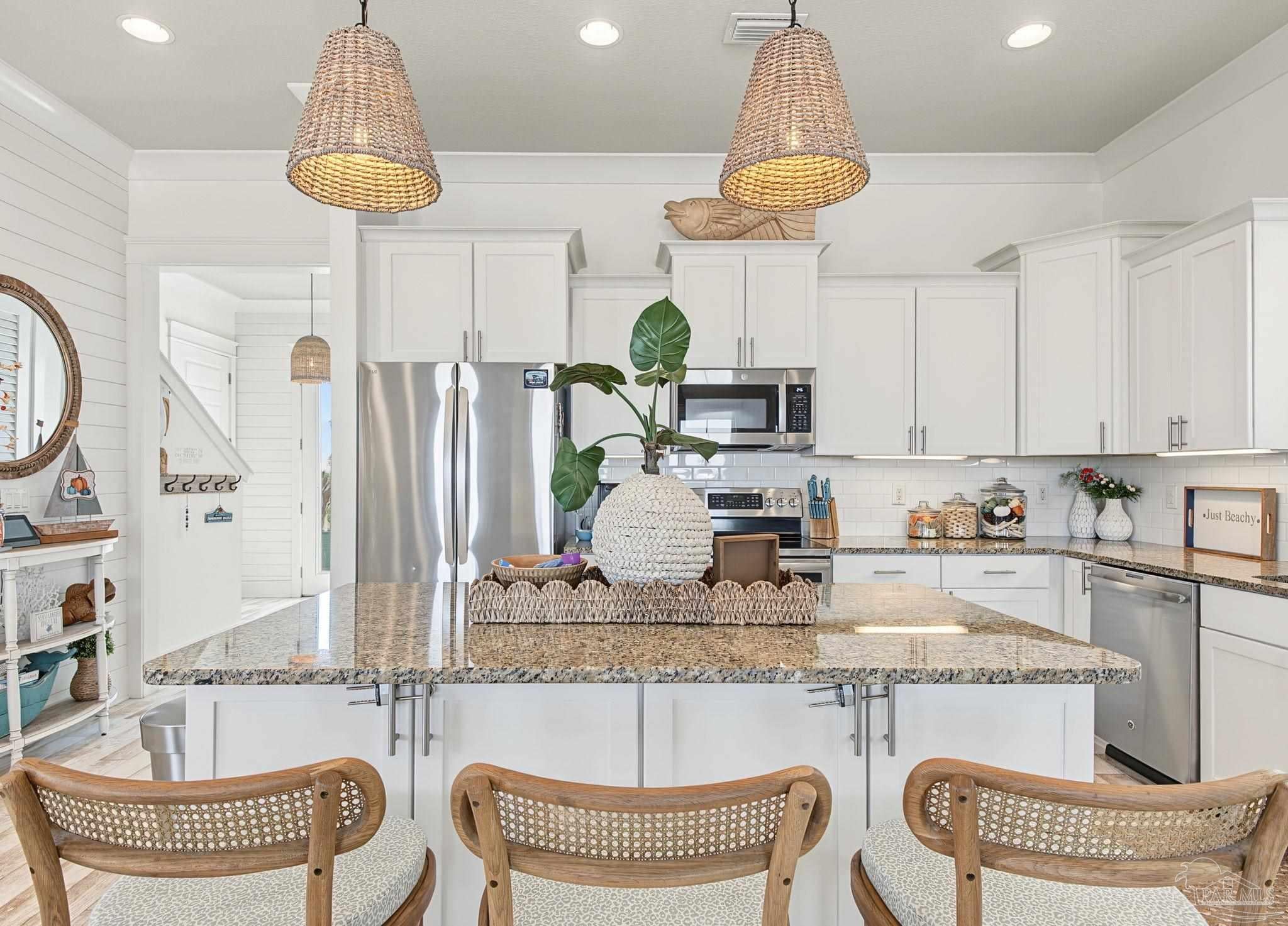 1410 Seaside Cir