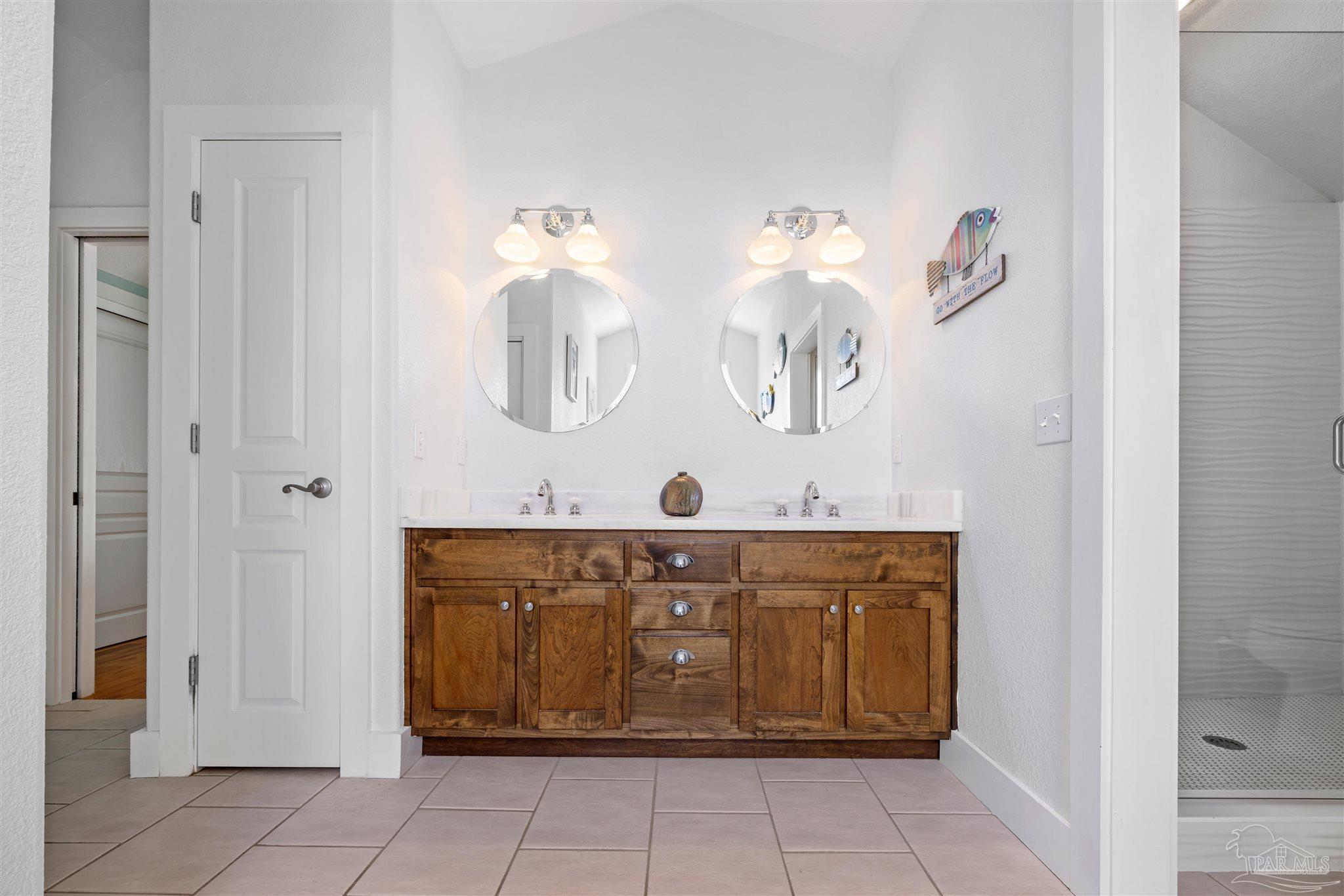 Navarre Beach, Florida 32566, United States, 3 Bedrooms Bedrooms, ,2 BathroomsBathrooms,Residential,Contingent,113816