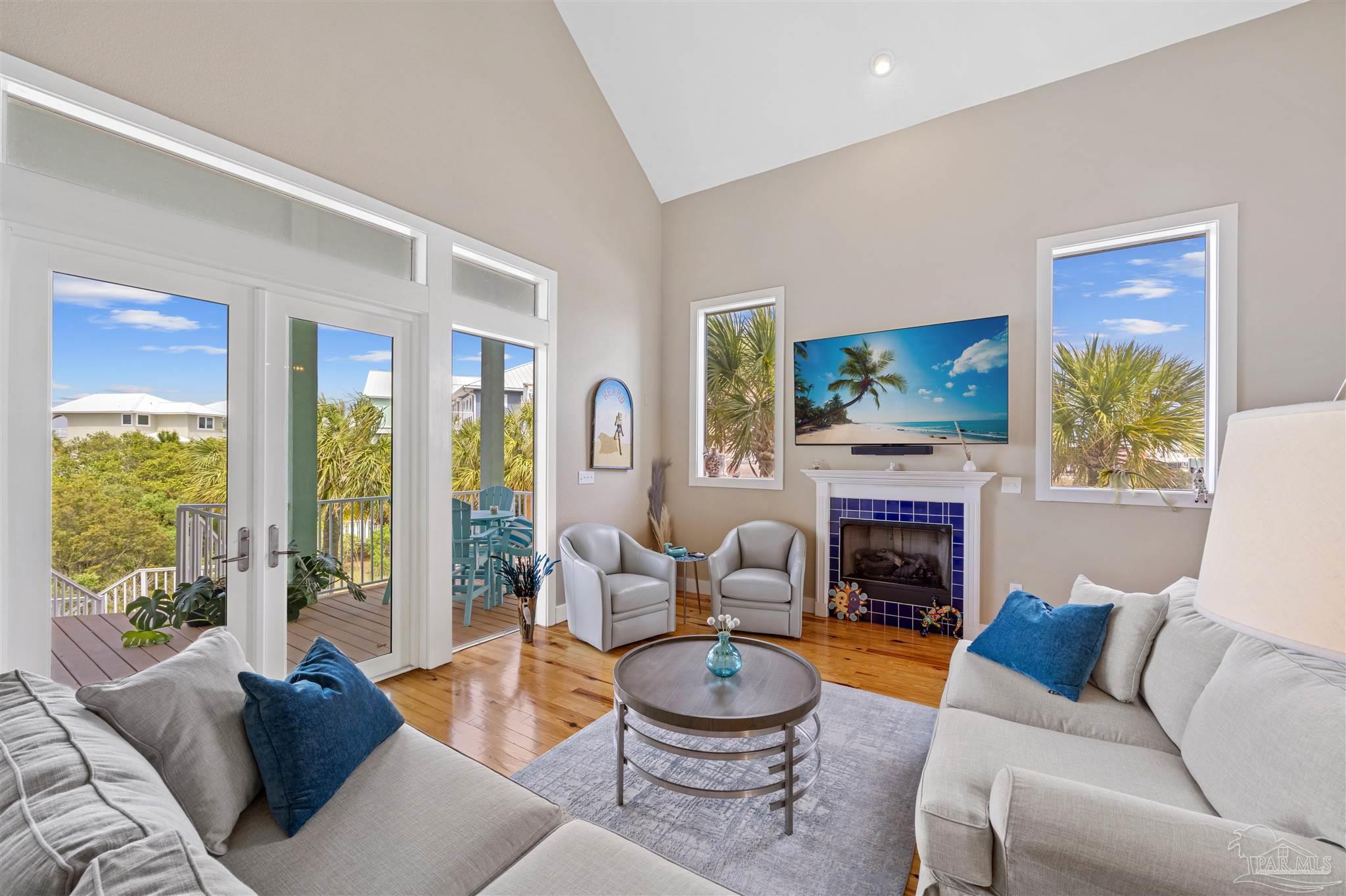 Navarre Beach, Florida 32566, United States, 3 Bedrooms Bedrooms, ,2 BathroomsBathrooms,Residential,Contingent,113816