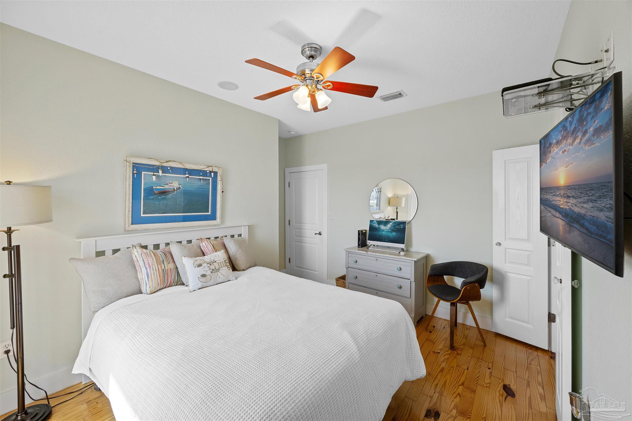 Navarre Beach, Florida 32566, United States, 3 Bedrooms Bedrooms, ,2 BathroomsBathrooms,Residential,Contingent,113816