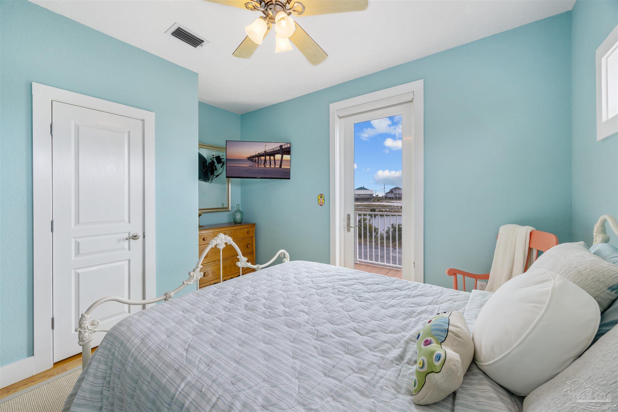 Navarre Beach, Florida 32566, United States, 3 Bedrooms Bedrooms, ,2 BathroomsBathrooms,Residential,Contingent,113816