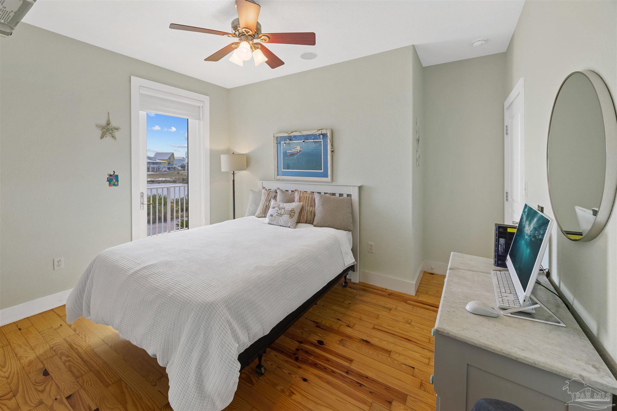 Navarre Beach, Florida 32566, United States, 3 Bedrooms Bedrooms, ,2 BathroomsBathrooms,Residential,Contingent,113816