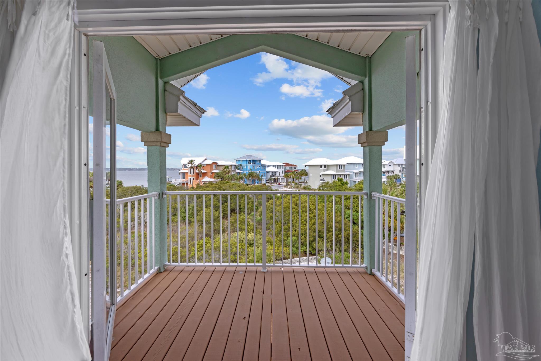 Navarre Beach, Florida 32566, United States, 3 Bedrooms Bedrooms, ,2 BathroomsBathrooms,Residential,Contingent,113816