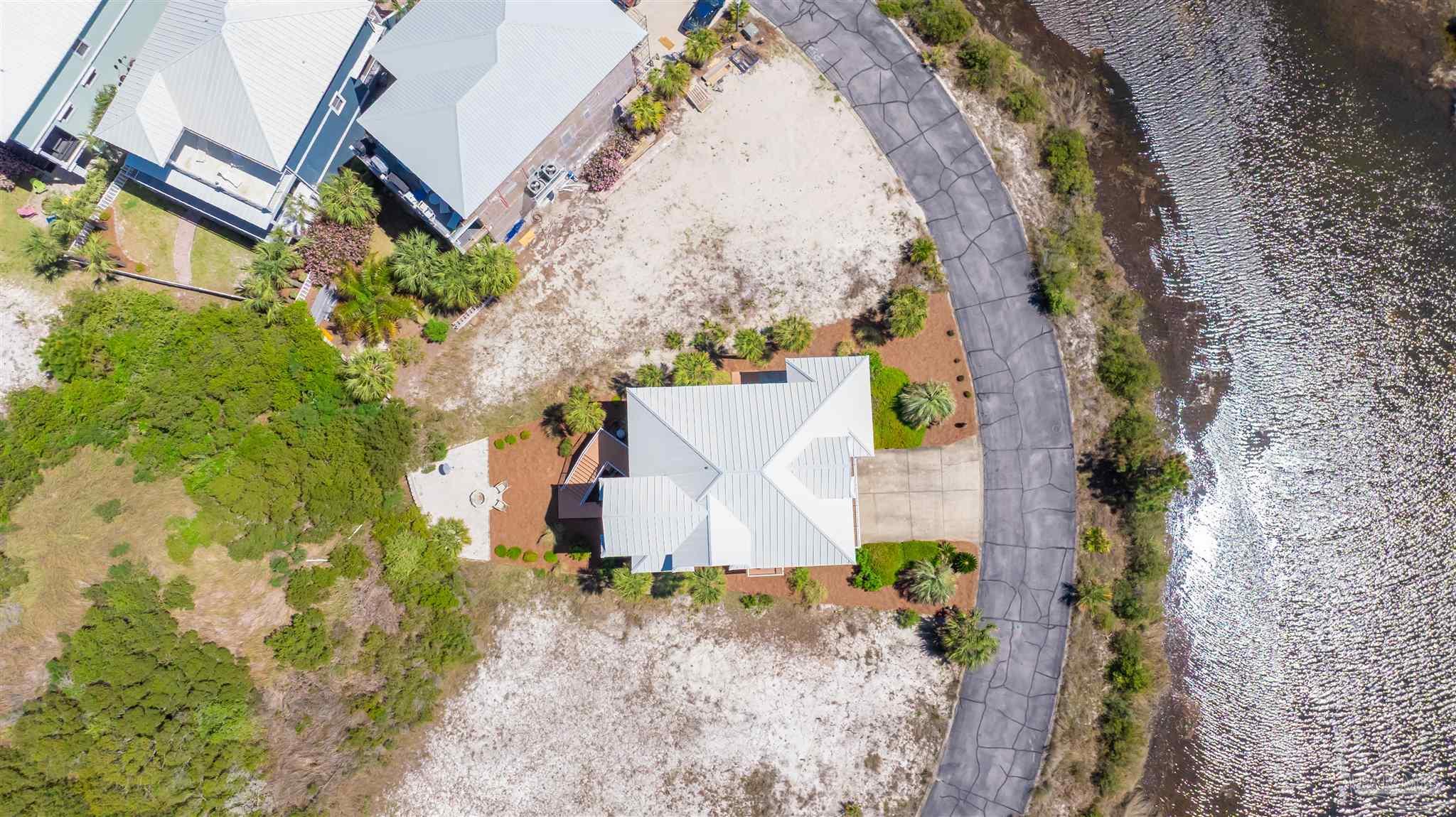 Navarre Beach, Florida 32566, United States, 3 Bedrooms Bedrooms, ,2 BathroomsBathrooms,Residential,Contingent,113816