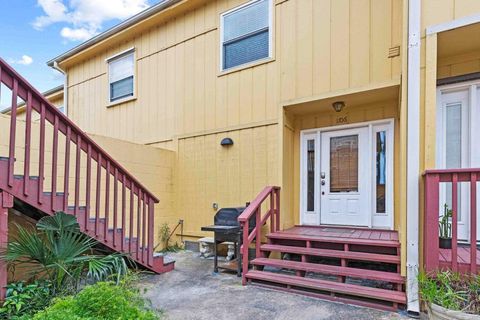 A home in Pensacola Beach