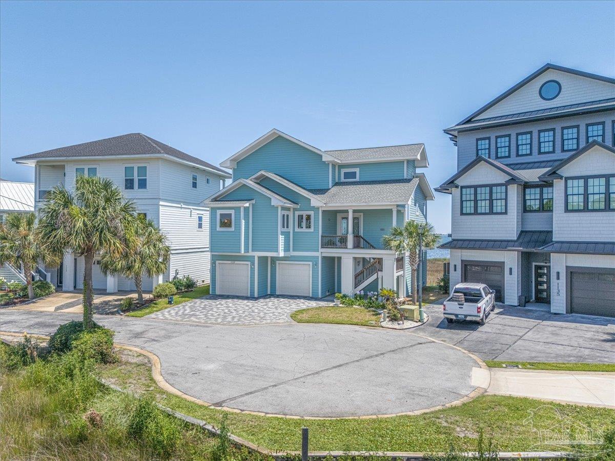 1137 Sawgrass Dr