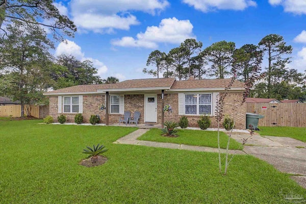 8144 EL DORADO DR, PENSACOLA, FL 32506 - Image 6e201e73d9347af99aa4e2ac3b324bce/3057939354