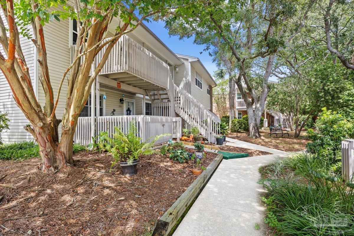 Nice shady grounds with side walks throughout the