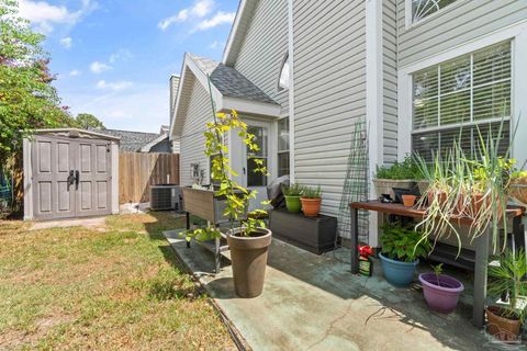 A home in Ft Walton Beach