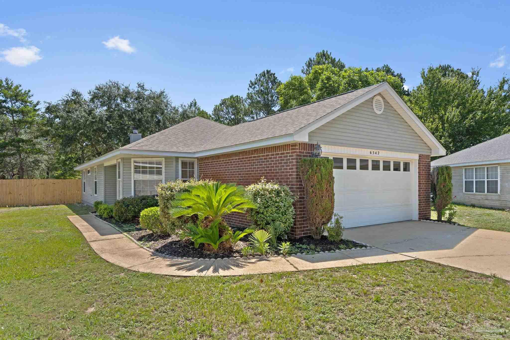 Gulf Breeze, Florida 32563, United States, 3 Bedrooms Bedrooms, ,2 BathroomsBathrooms,Residential,Contingent,143497