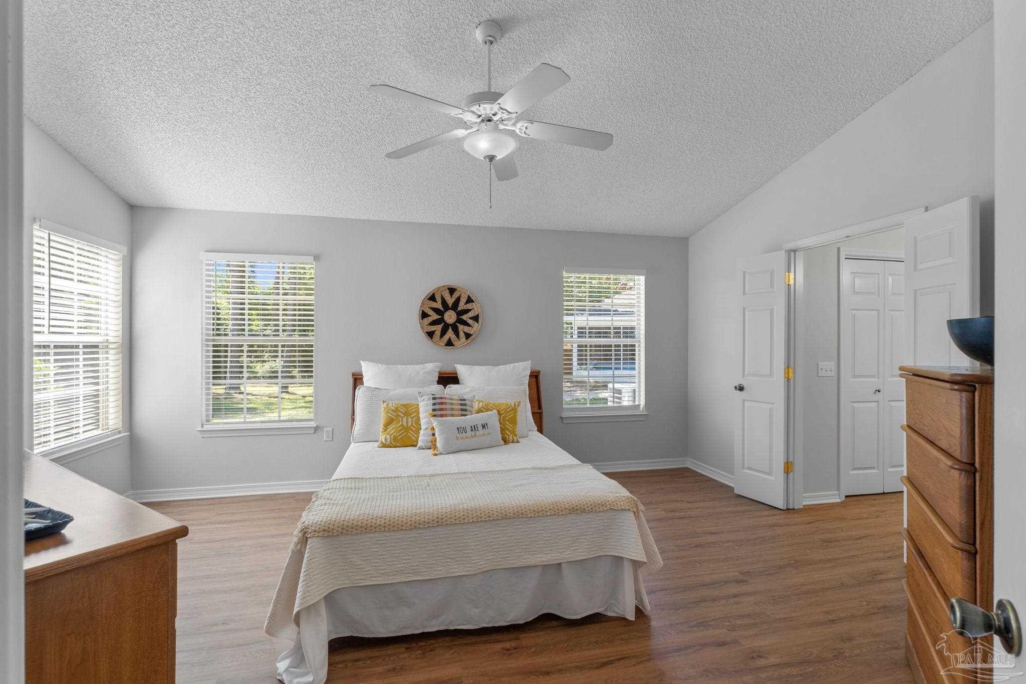 Gulf Breeze, Florida 32563, United States, 3 Bedrooms Bedrooms, ,2 BathroomsBathrooms,Residential,Contingent,143497