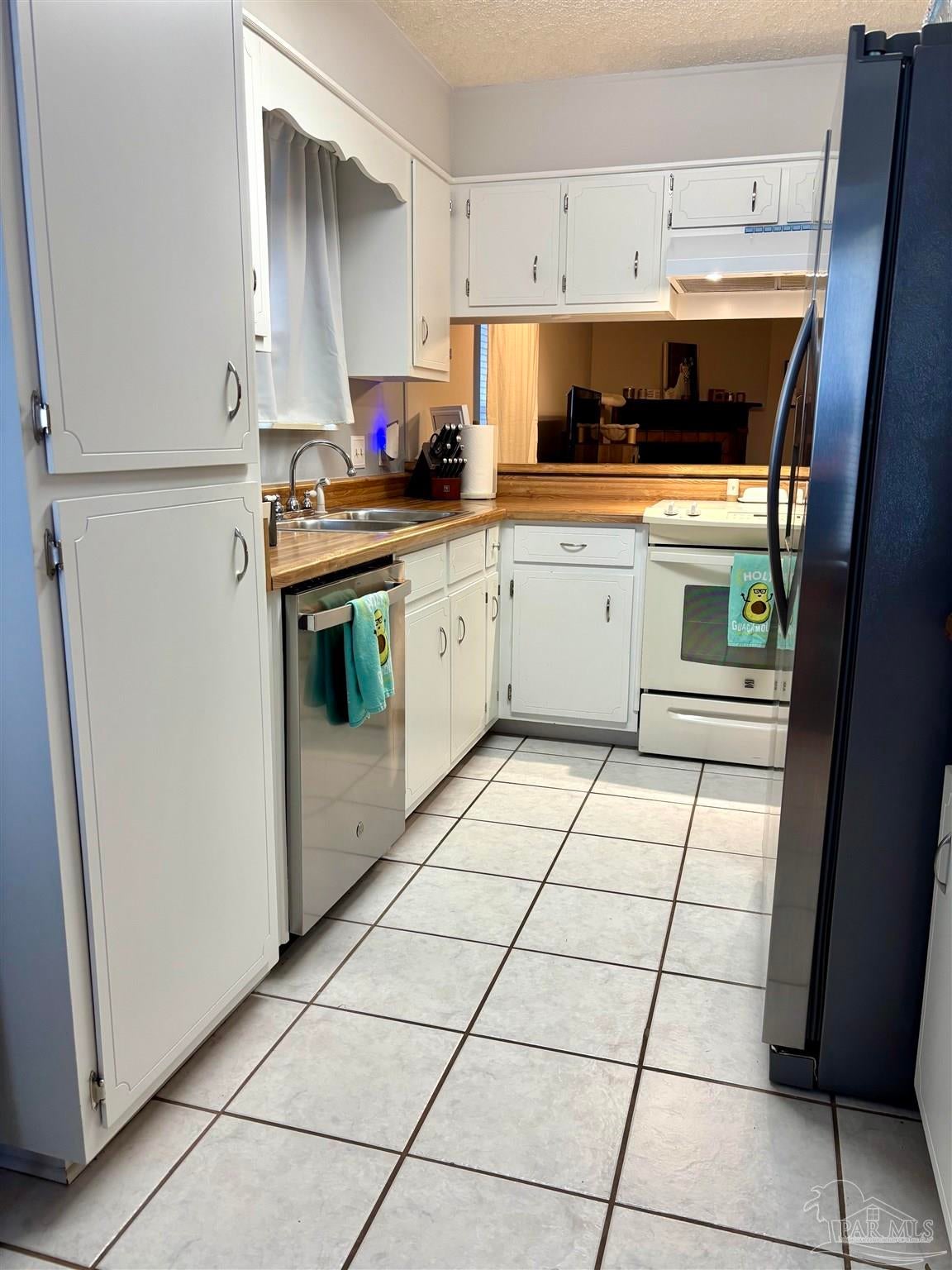 2813 Langley Ave I-117