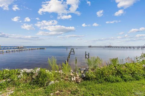 A home in Gulf Breeze