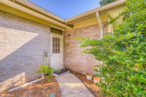 A home in Gulf Breeze