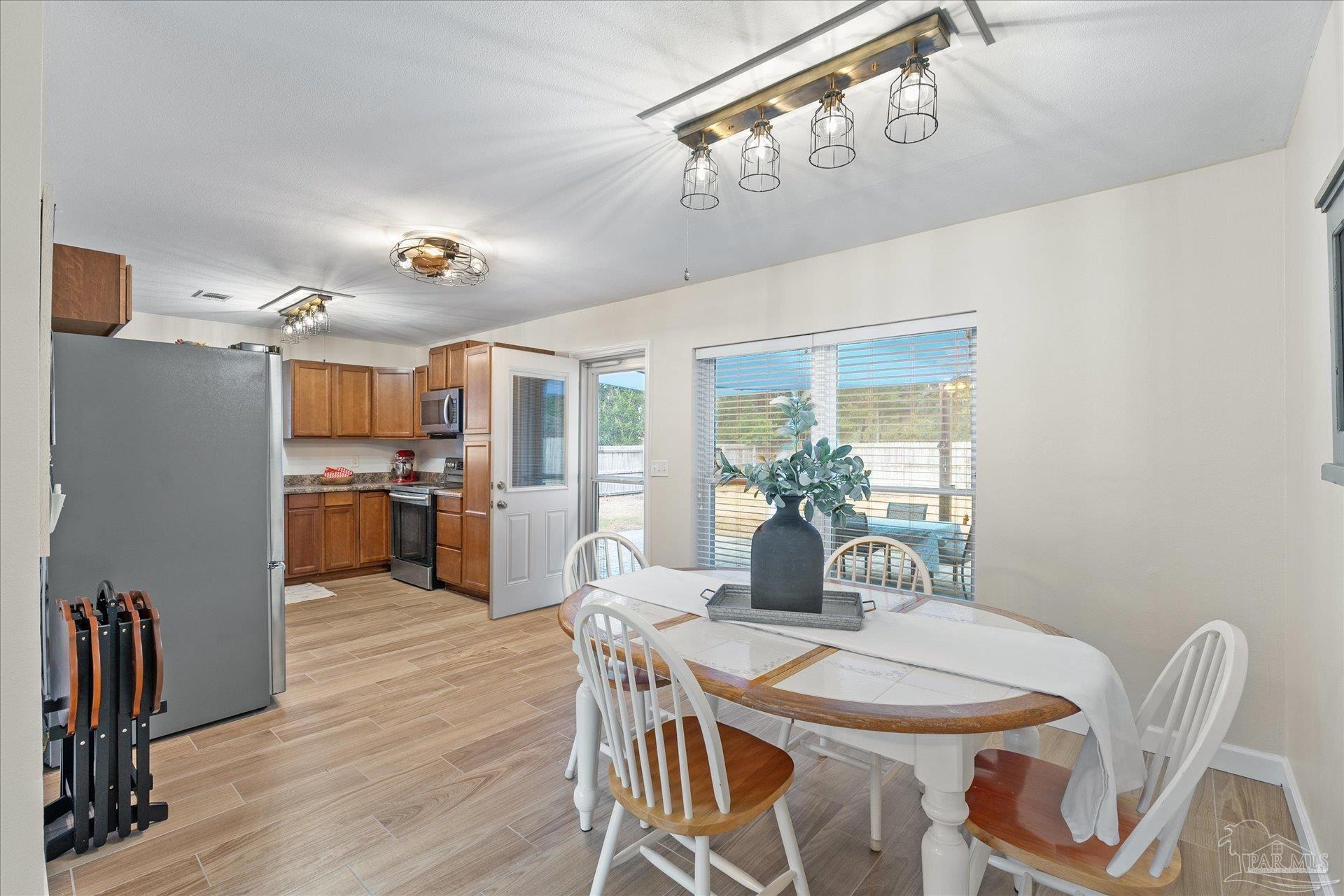 Pensacola, Florida 32504, United States, 3 Bedrooms Bedrooms, ,2 BathroomsBathrooms,Residential,Active,10260