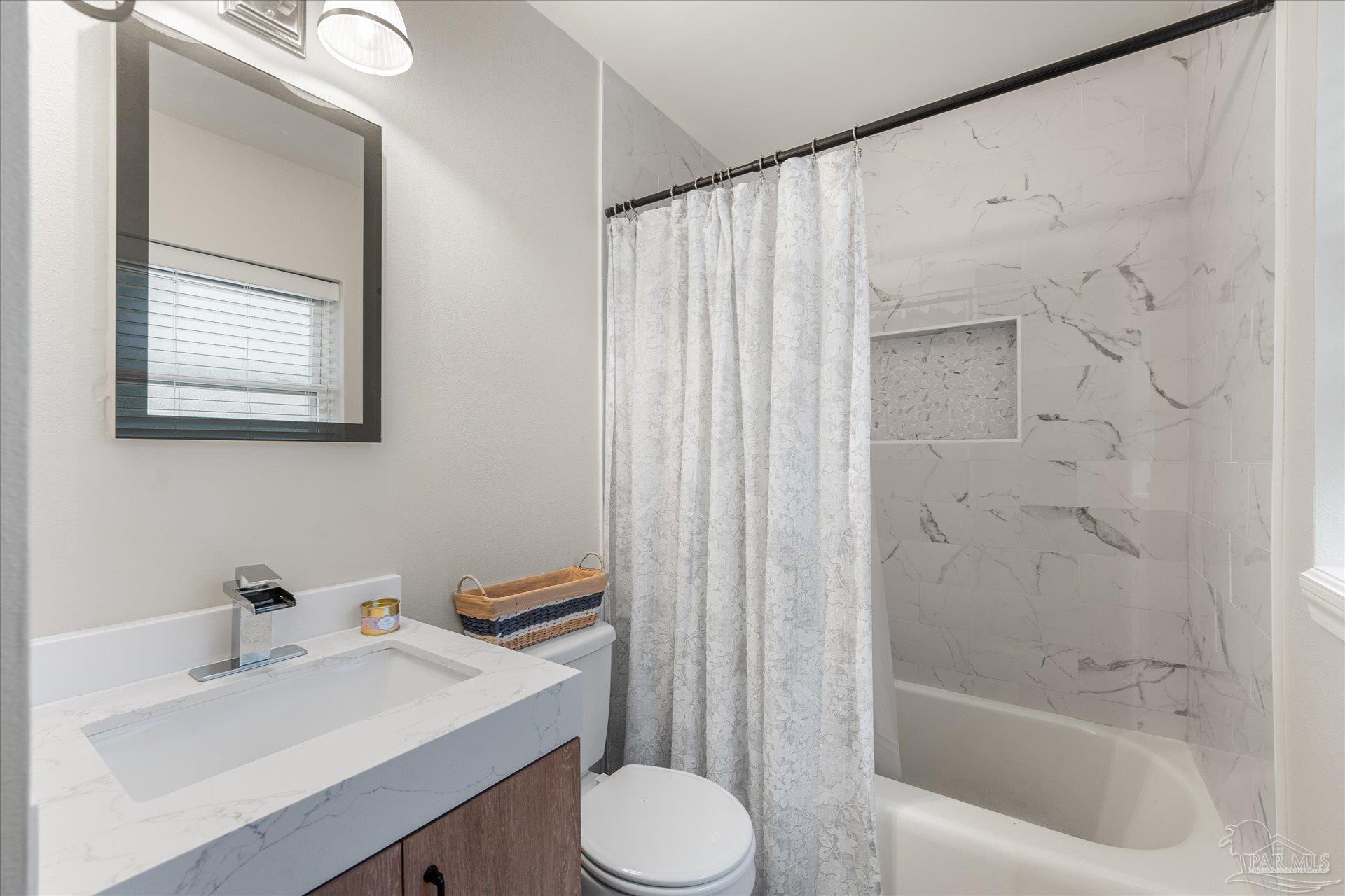 Pensacola, Florida 32504, United States, 3 Bedrooms Bedrooms, ,2 BathroomsBathrooms,Residential,Active,10260