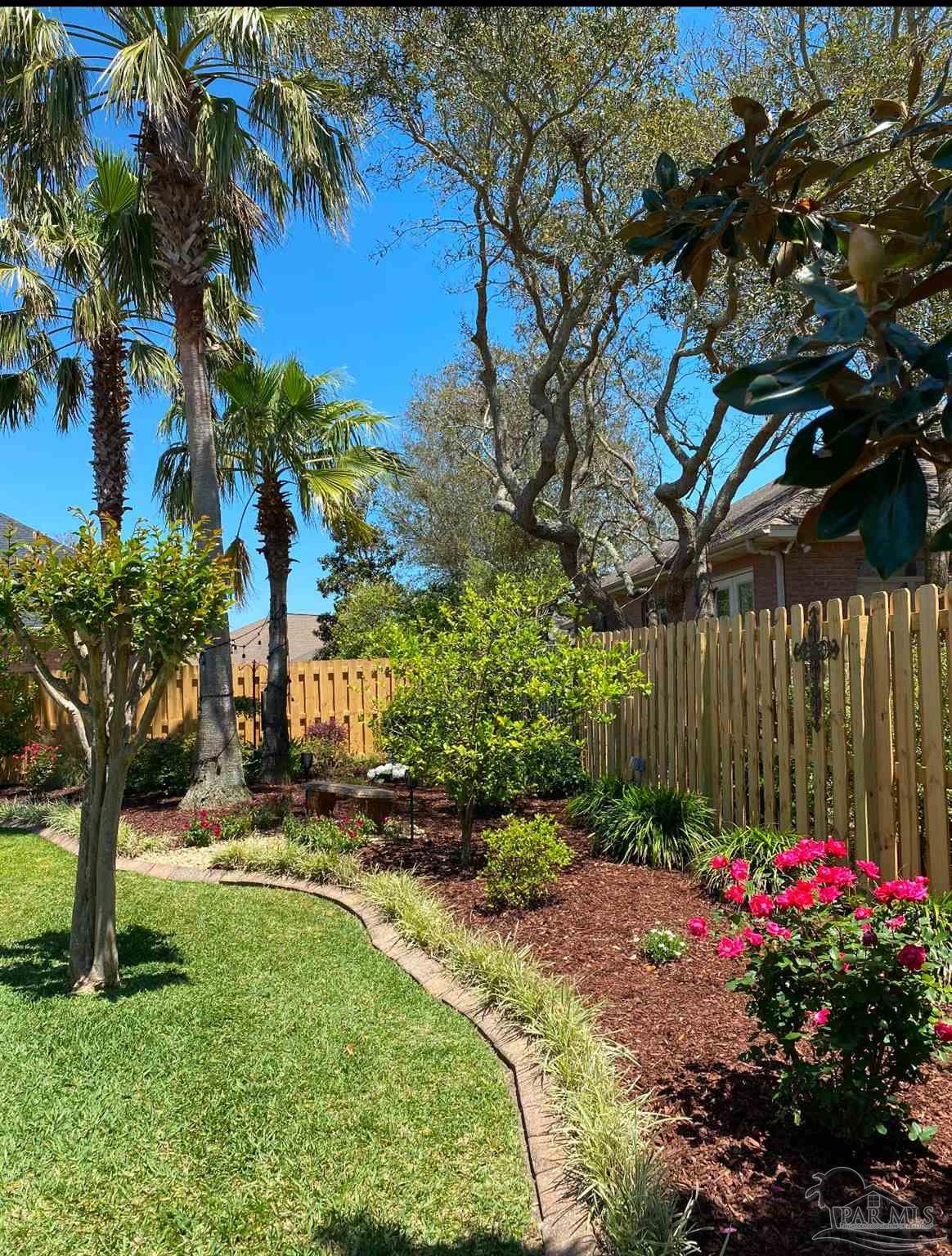 Gulf Breeze, Florida 32563, United States, 4 Bedrooms Bedrooms, ,2 BathroomsBathrooms,Residential,Active,15966