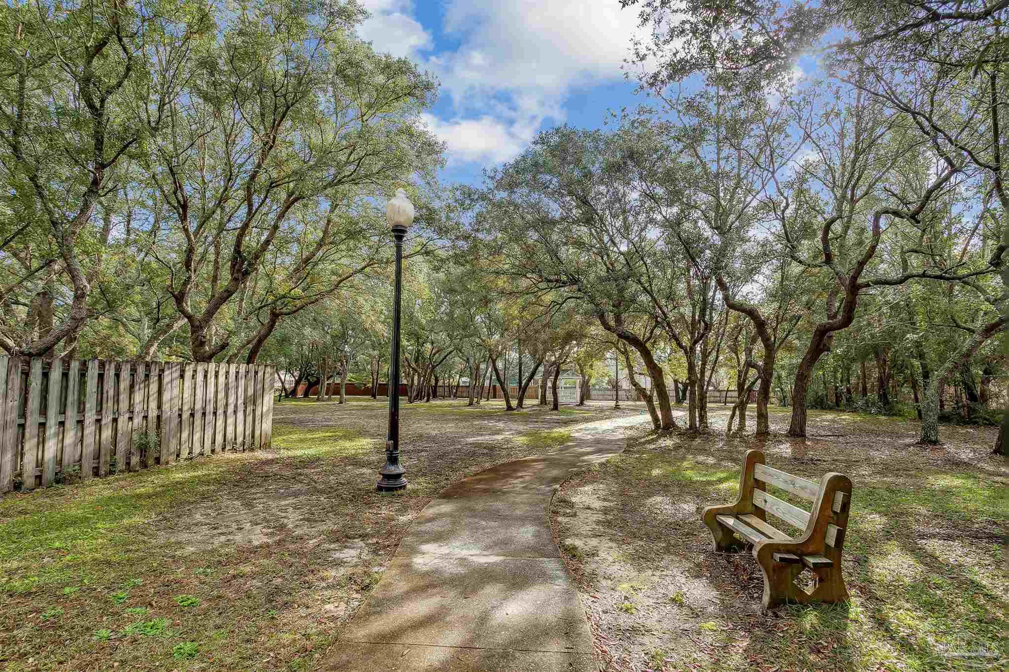 Gulf Breeze, Florida 32563, United States, 4 Bedrooms Bedrooms, ,2 BathroomsBathrooms,Residential,Active,15966