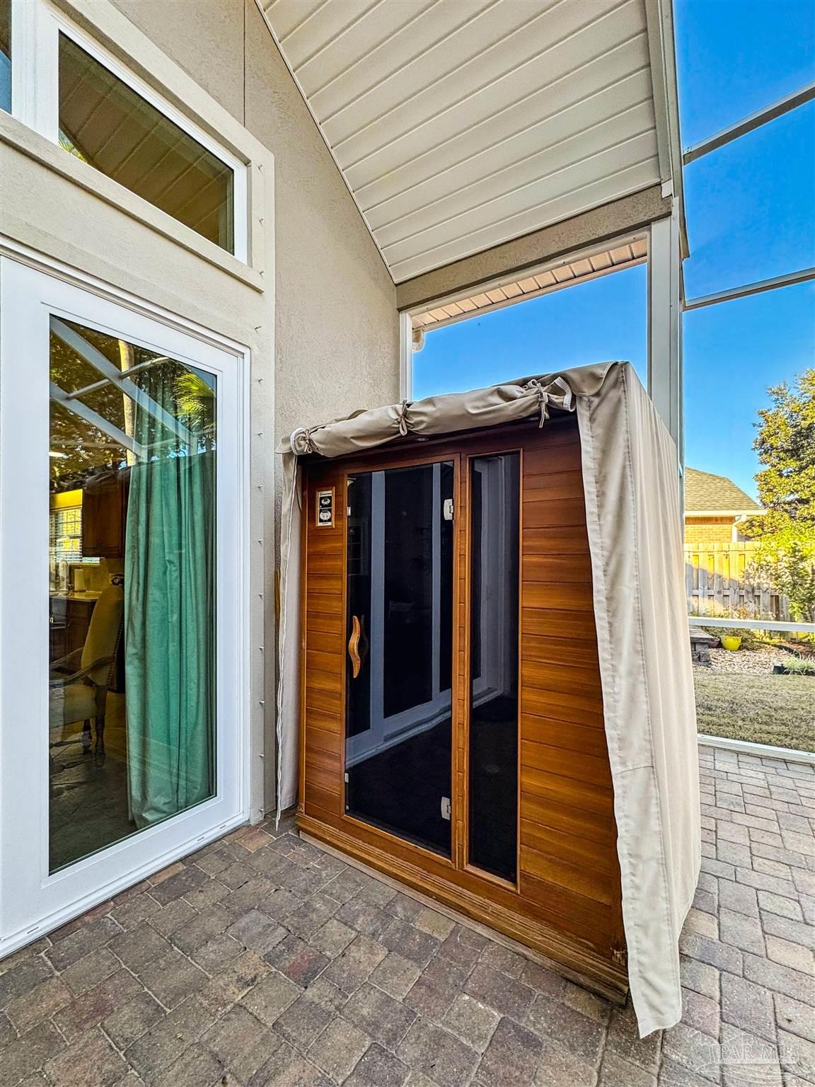 Gulf Breeze, Florida 32563, United States, 4 Bedrooms Bedrooms, ,2 BathroomsBathrooms,Residential,Active,15966