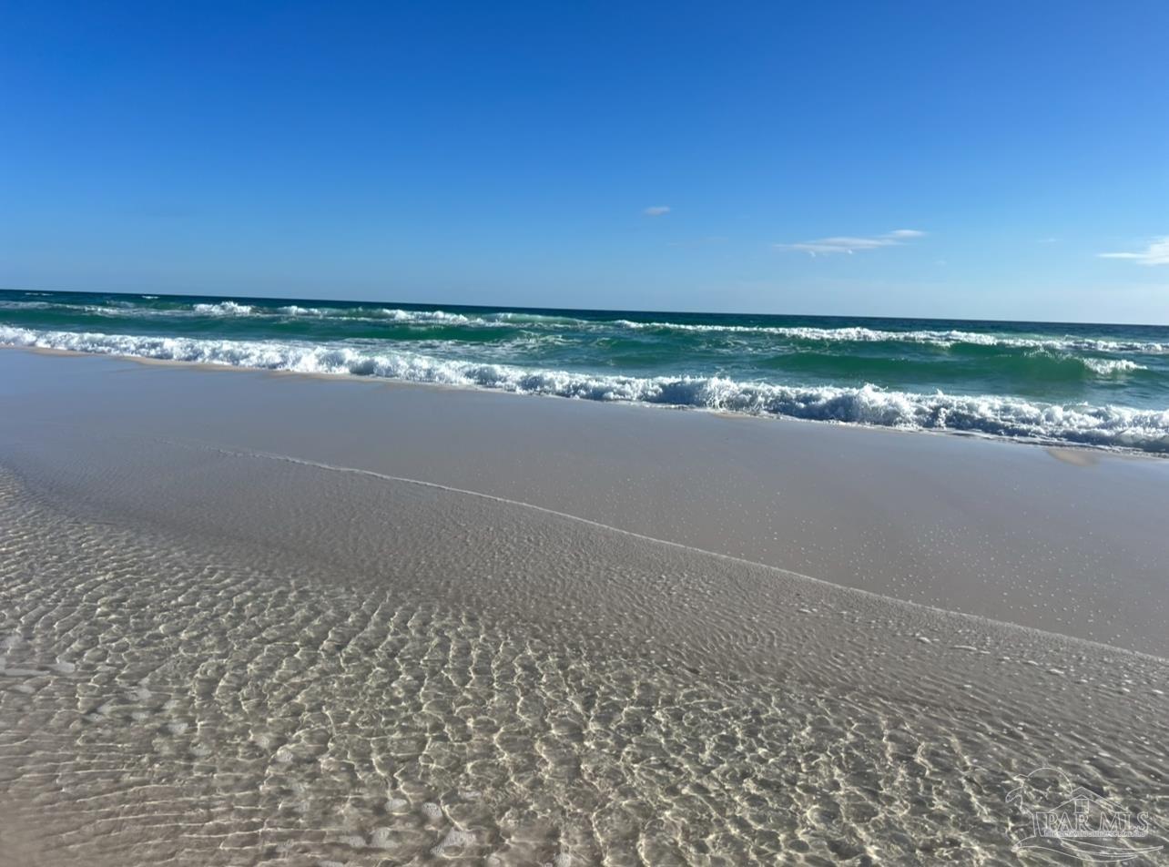 Gulf Breeze, Florida 32563, United States, 4 Bedrooms Bedrooms, ,2 BathroomsBathrooms,Residential,Active,15966