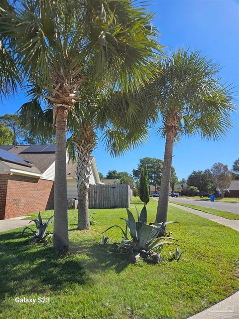 A home in Gulf Breeze