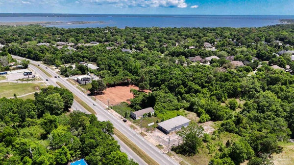 9820 N DAVIS HWY, PENSACOLA, FL 32514 - Image 7fb6c02f5fb93f3e9c2ba128aec817bb/535640329
