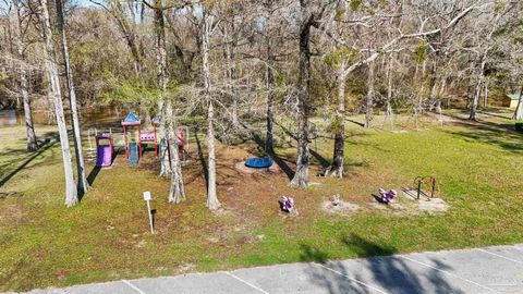 A home in Wewahitchka