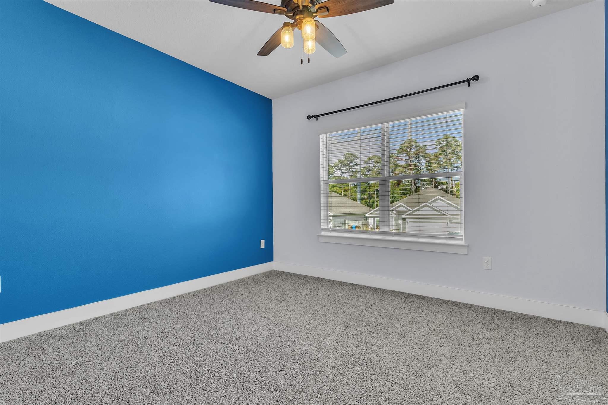 Gulf Breeze, Florida 32563, United States, 5 Bedrooms Bedrooms, ,3 BathroomsBathrooms,Residential,Active,236018